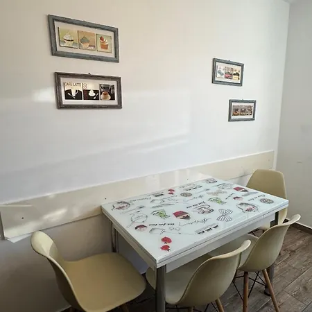 Warm And Stylish At Coresi Apartment Brasov